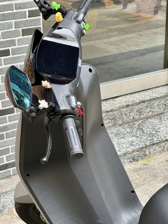 九号F90M电动车——智能科技引领便捷通勤