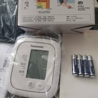 ￼￼【医用高精准】松下（Panasonic）上臂式电子血压计BU100W家用高血压测量仪器心脏心率实用送老￼￼