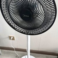 【清凉一夏】美的七叶轻音电风扇，遥控节能大风力，让你的夏日不再炎热！