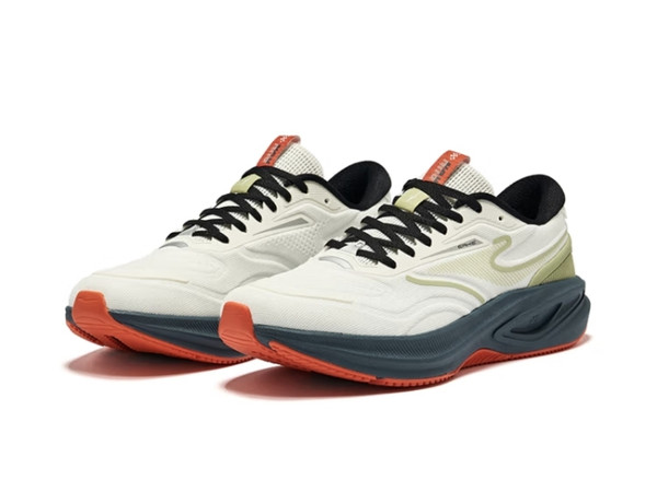 极限凑单，速看！！！这款鸿星尔克穿梭3.0跑步鞋只要143元就能入手！！！