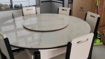 初屋 餐桌 实木岩板餐桌现代简约大理石餐桌椅组合可伸缩折叠吃饭桌子 1.35米黑