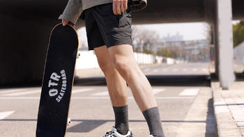 好鞋推荐 篇二：京东京造雪豹LH500户外徒步鞋：春夏新品震撼登场，超值优惠不容错过！