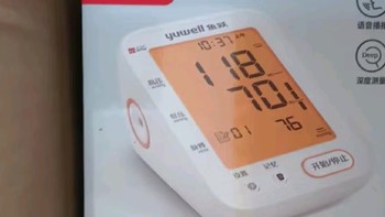 鱼跃(yuwell)电子血压计YE690F：家用上臂式血压仪的升级之选