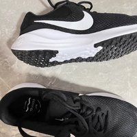 Nike耐克REVOLUTION 7男子公路跑步鞋：舒适缓震，畅跑之选
