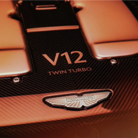 阿斯顿·马丁坚持研发V8和V12发动机，强调驾驶情感共鸣