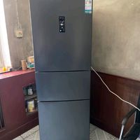 海信（Hisense）三开门冰箱小型 家用电冰箱 无霜冰箱一级能效 252升双变频 