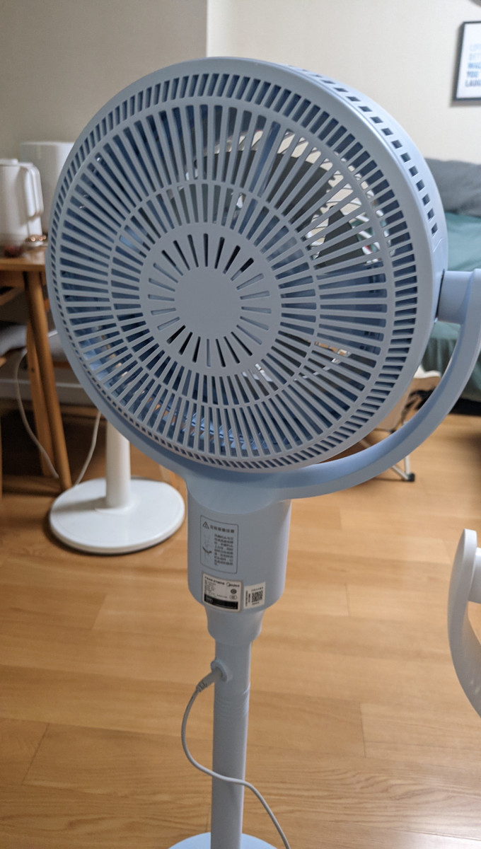 美的电风扇怎么样 小米空气bplds08sm循环扇和美的gdg24jzr对比.