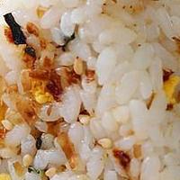 日式料理初体验！自制寿司饭与海苔包裹技巧