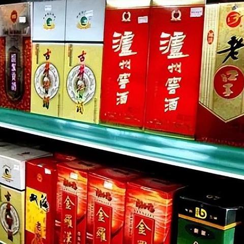 不懂酒？只看价格可不行！揭秘瓶身“三大记号”，挑选好酒有妙招