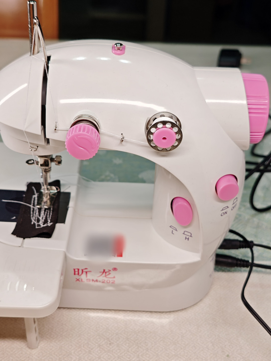 超便宜的迷你电动缝纫机,用几次就回本了哟
