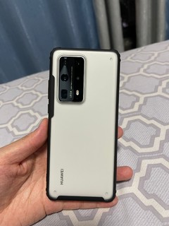 这四年前的华为p40pro+，现在用也挺不错的