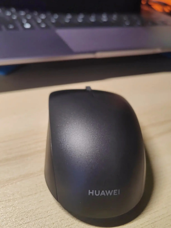 滑动很流畅2024-06-04 20:17:10一打开鼠标蓝牙开关,华为笔记本的蓝牙