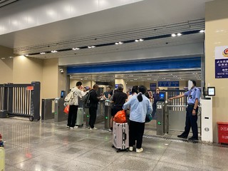 凌晨1:20坐火车到达信阳站、出站注意事项分享