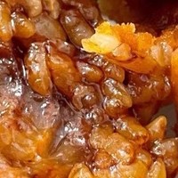 吴越斋咸蛋黄鲜肉粽子：传统美味，端午佳节的优选