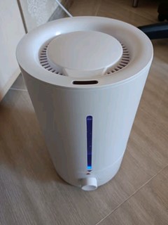京东京造 加湿器 卧室家用办公室桌面空气加湿器 4.5L大容量 小型立式低噪 上加水 银离子材料