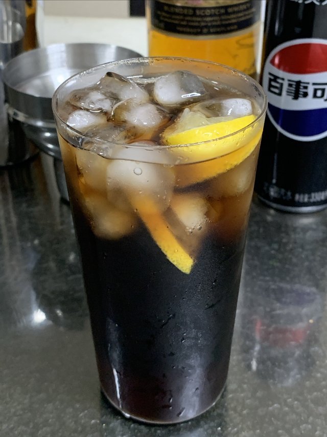 夏日调酒：自由古巴威士忌