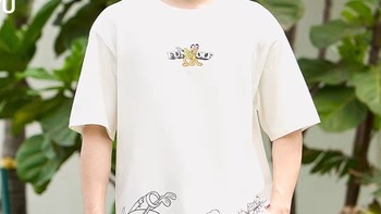 三福迪士尼唐老鸭联名款T恤：经典与现代的完美融合