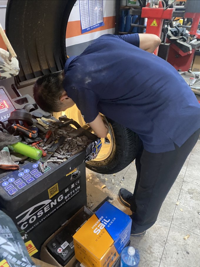 京东养车更换探界者轮胎08固特异御乘