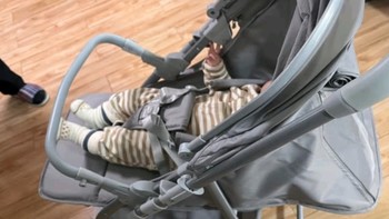 婴儿的专属摇篮：小推车