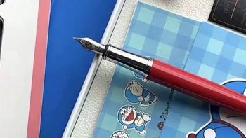 虽然没有哆啦A梦的陪伴，但是我有蓝胖子联名款钢笔哦