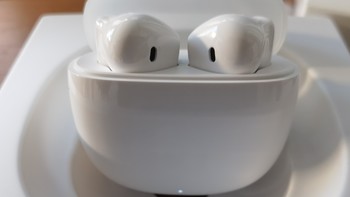 荣耀Earbuds A 蓝牙耳机：音乐的“轻”伴侣