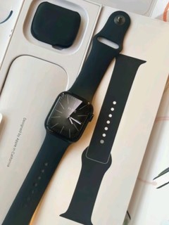 Apple Watch Series 9 智能手表45毫米银色铝金属表壳风暴蓝色运动型表带M/L【蜂窝款】MRP93CH/A