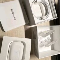 Apple/苹果 AirPods Pro (第二代) 搭配MagSafe充电盒 (USB-C) 苹果耳机 蓝牙耳机 适用iPhone/iPad/Mac