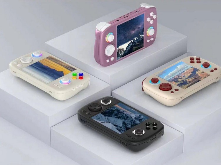 安伯尼克发布 RG Cube 迷你游戏掌机，紫光处理器、紧凑小巧、可投屏玩