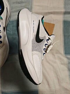 耐克（NIKE）男鞋2024夏款zoom fly 5碳板马拉松白黑缓震透气轻便跑步鞋DZ2769