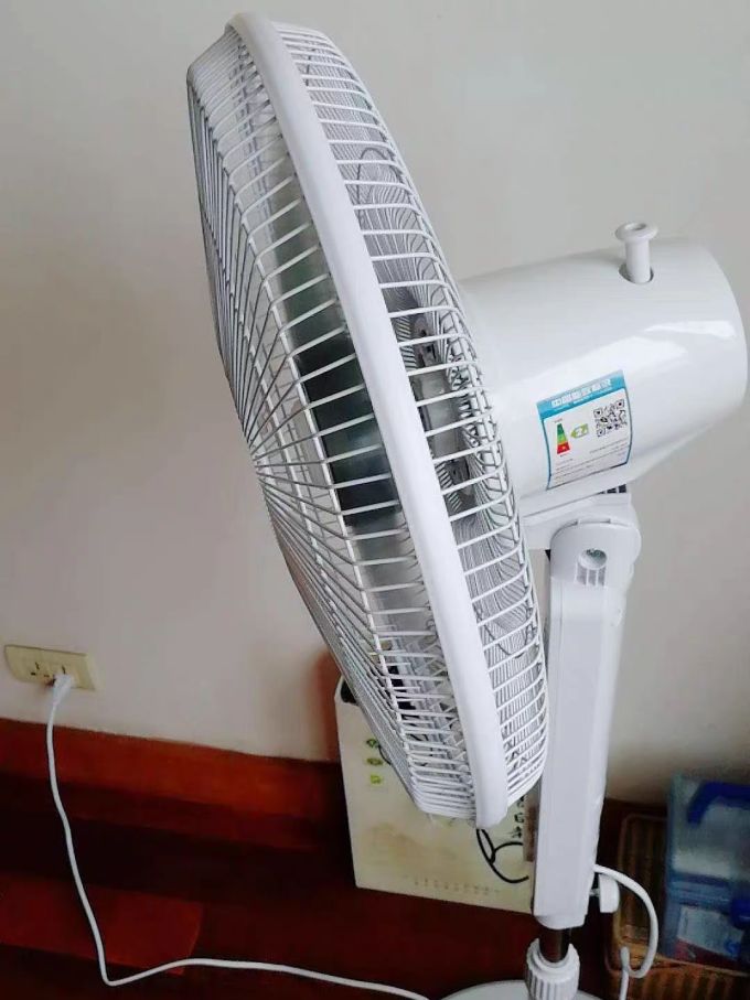 艾美特电风扇定时节能家用轻音宿舍立式大风力落地扇cs35-x25 1件装