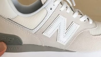 New Balance ML574EVW：经典与舒适的极致体验