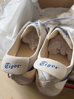 Onitsuka Tiger MEXICO 66™ SLIP-ON：一脚蹬的舒适与便捷