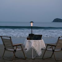 海边的傍晚，带上纳拓露营灯，享受浪漫与休闲