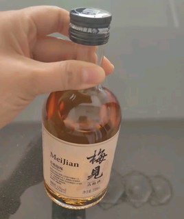 🍶梅见白梅见，经典原味青梅酒的魅力🍶