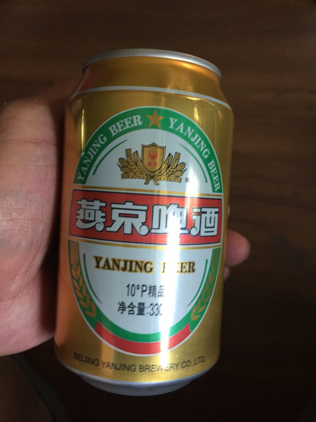 燕京啤酒实拍图片图片