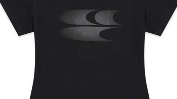 CryingCenter消失的Logo渐变色甜酷美式收腰飞机袖短tee是一款时尚且具有特色的T恤。