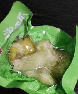 泡椒鸡爪，好吃