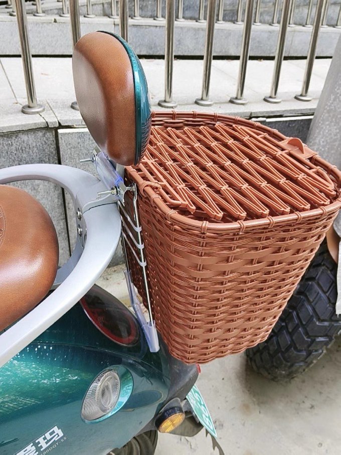 电动车后置车筐!