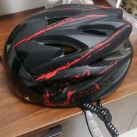 头盔：自行车骑行的安全之盾2