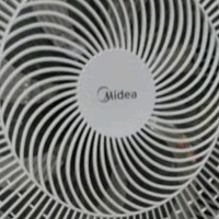 美的（Midea）【飓风节能】七叶柔风立式电风扇/家用轻音落地扇/台式小型风扇/大风力遥控
