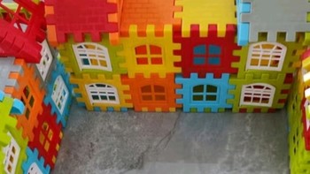 伊贝智儿童玩具男孩拼装积木玩具大颗粒拼插房子立体拼图3-6岁玩具女孩 大号140片可开窗【带袋装】 
