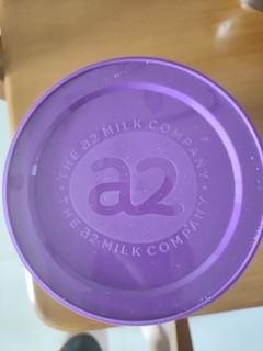在天猫买的A2奶粉，目前看还挺不错的