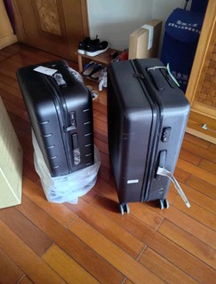 米家小米行李箱24英寸拉杆箱大容量旅行箱万向轮密码箱男女皮箱子黑色