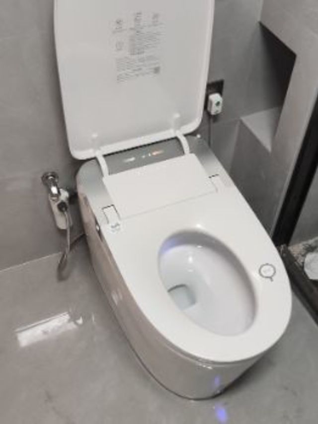 光亮马桶🚽