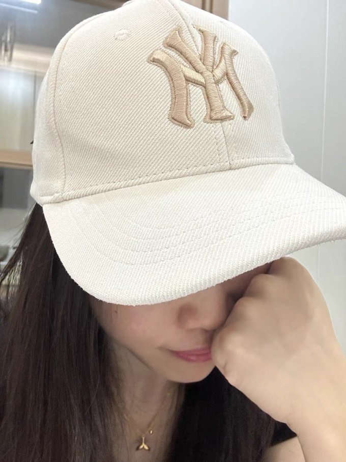 字母刺绣帽子巨显脸小