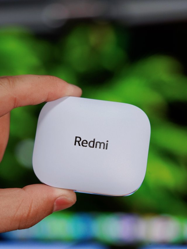 Redmi  Buds 6S开箱美图。