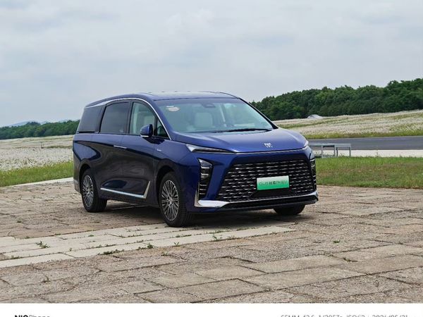 别克GL8 PHEV 雪佛兰探界者Plus最近开始陆续交付，对的，没错