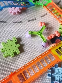 奥贝比（AOBEIBY）儿童玩具男孩女孩百变电动齿轮积木大颗粒轨道汽车拼装
