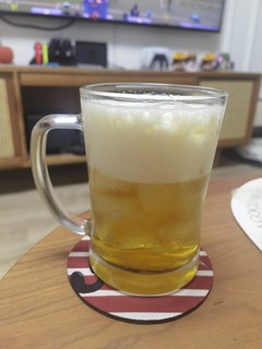 泡沫三指~朝日啤酒，看球来一杯