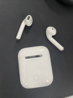 AirPods (第二代) 无线耳机价格是真的坚挺啊